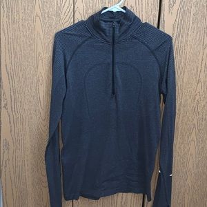 Lululemon 1/4 zip up
